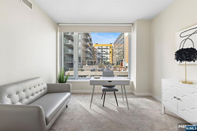 1000 Ave At Port Imperial 403, Weehawken, NJ 07086