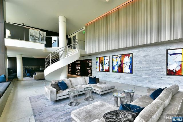 1000 Ave At Port Imperial 403, Weehawken, NJ 07086