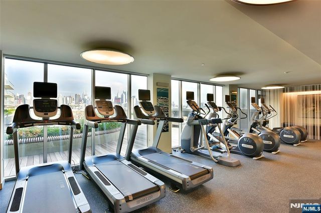 1000 Ave At Port Imperial 403, Weehawken, NJ 07086