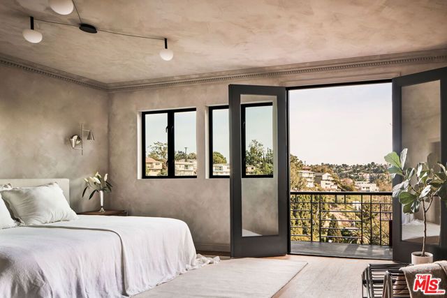 3761 Glenalbyn Drive, Los Angeles, CA 90065