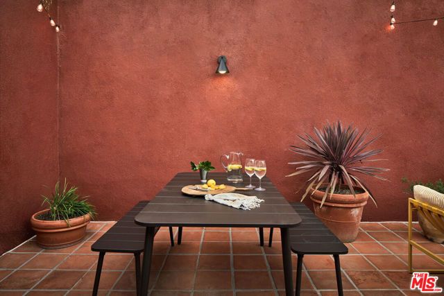3761 Glenalbyn Drive, Los Angeles, CA 90065