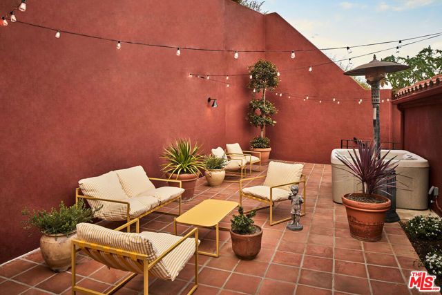 3761 Glenalbyn Drive, Los Angeles, CA 90065