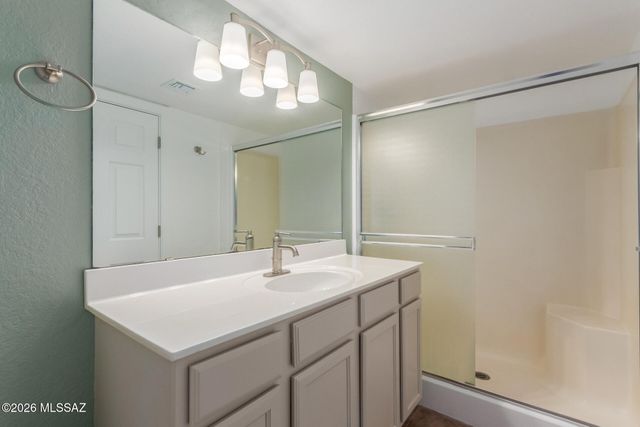 101 S Players Club Dr Apt 3202, Tucson, AZ 85745