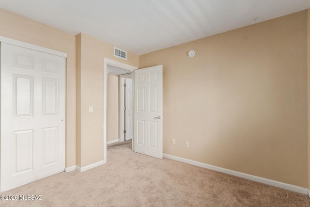 101 S Players Club Dr Apt 3202, Tucson, AZ 85745