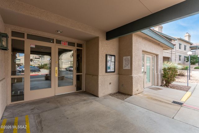 101 S Players Club Dr Apt 3202, Tucson, AZ 85745