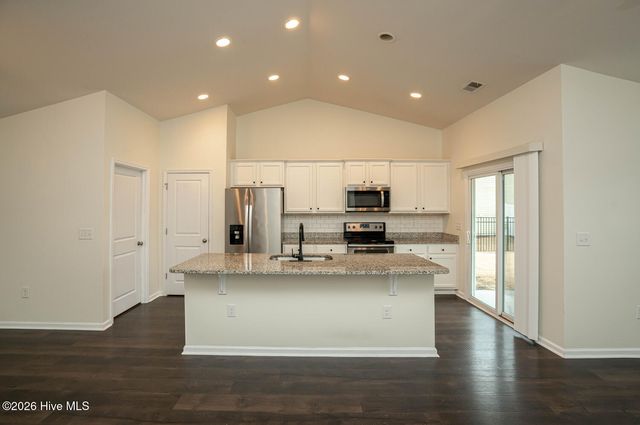 929 Brewster Court SW, Ocean Isle Beach, NC 28469