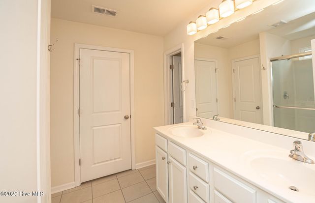 929 Brewster Court SW, Ocean Isle Beach, NC 28469