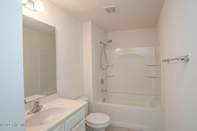 929 Brewster Court SW, Ocean Isle Beach, NC 28469