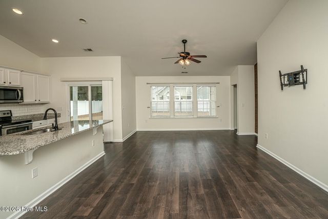 929 Brewster Court SW, Ocean Isle Beach, NC 28469