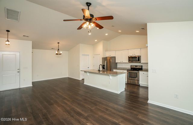 929 Brewster Court SW, Ocean Isle Beach, NC 28469