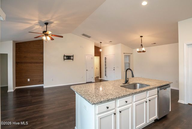 929 Brewster Court SW, Ocean Isle Beach, NC 28469