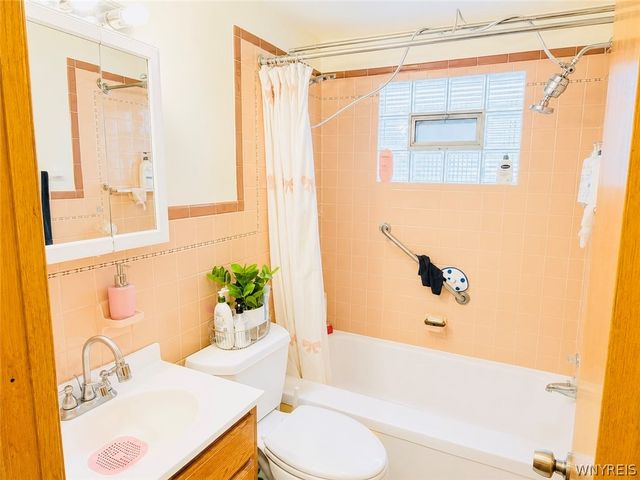 93 Preston Road, Cheektowaga, NY 14215