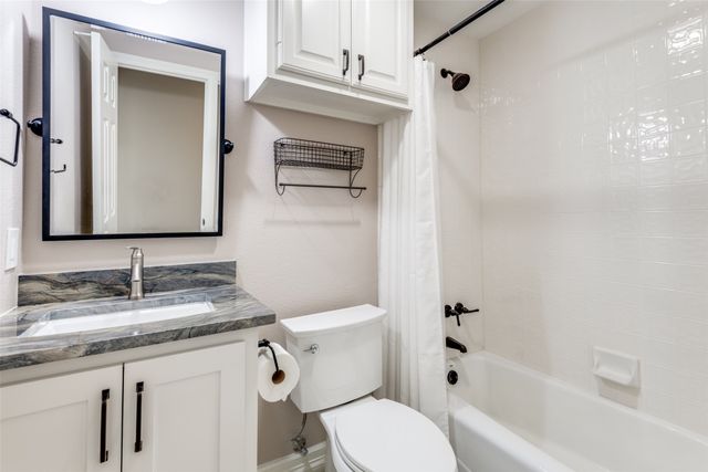 459 Chippendale Drive, Heath, TX 75032