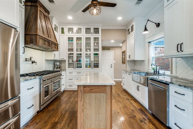 459 Chippendale Drive, Heath, TX 75032