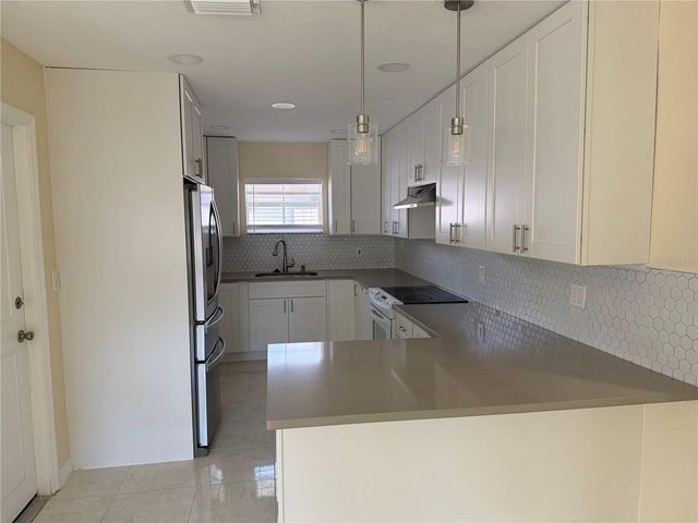 4518 24TH AVENUE S, St Petersburg, FL 33711