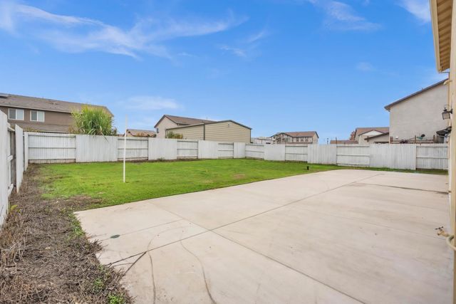 534 Mono St, Manteca, CA 95337