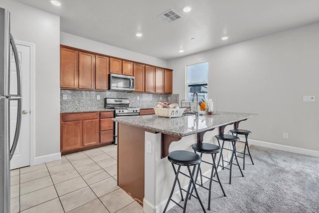 534 Mono St, Manteca, CA 95337