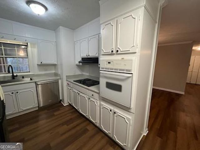 809 College Street, Carrollton, GA 30117