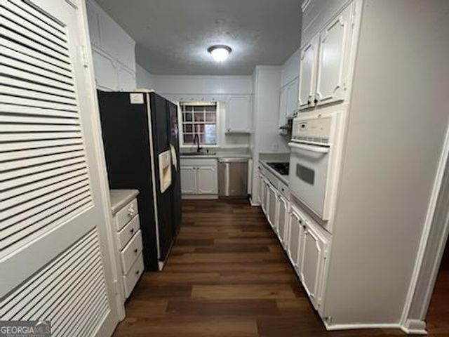 809 College Street, Carrollton, GA 30117