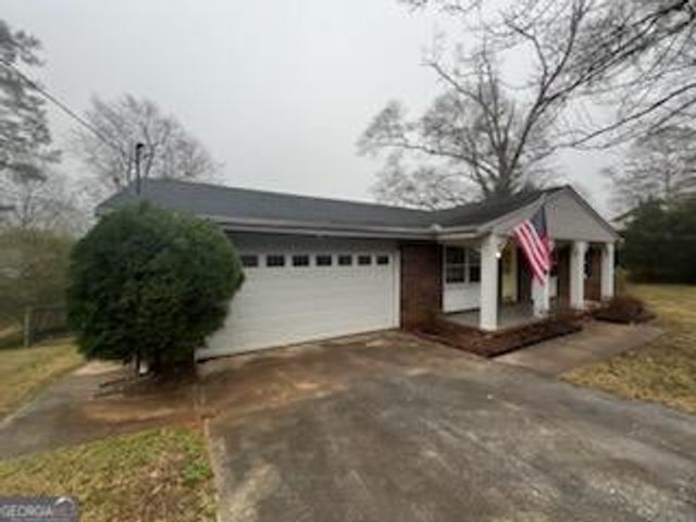 809 College Street, Carrollton, GA 30117