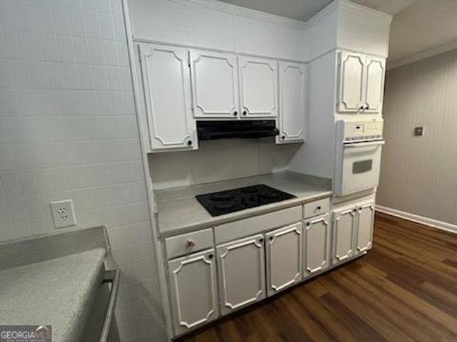 809 College Street, Carrollton, GA 30117