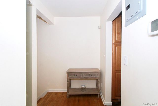 129 Fifteenth Street B2, Garden City, NY 11530