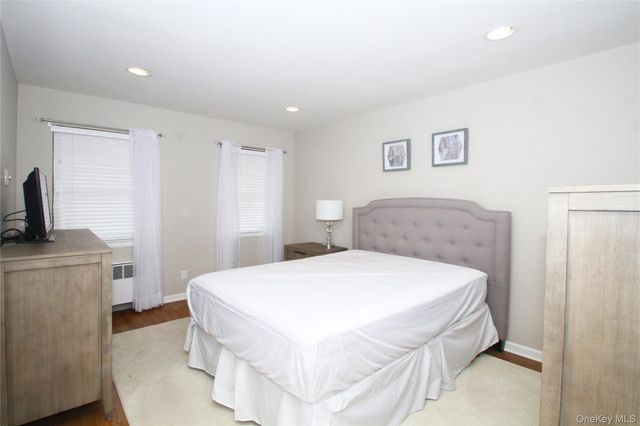 129 Fifteenth Street B2, Garden City, NY 11530