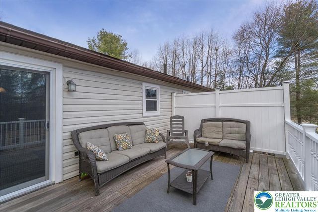 240 Horseshoe Drive, Towamensing Twp, PA 18071