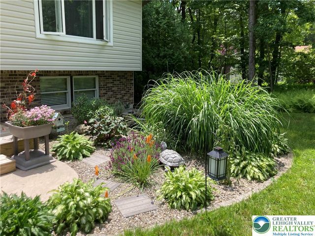 240 Horseshoe Drive, Towamensing Twp, PA 18071