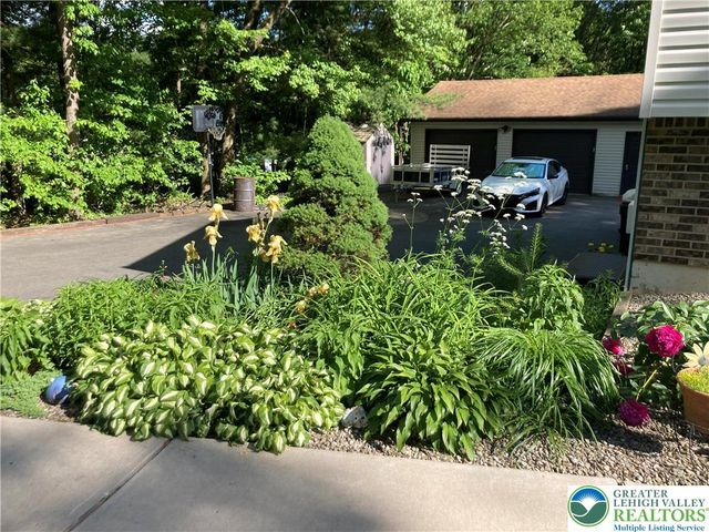 240 Horseshoe Drive, Towamensing Twp, PA 18071
