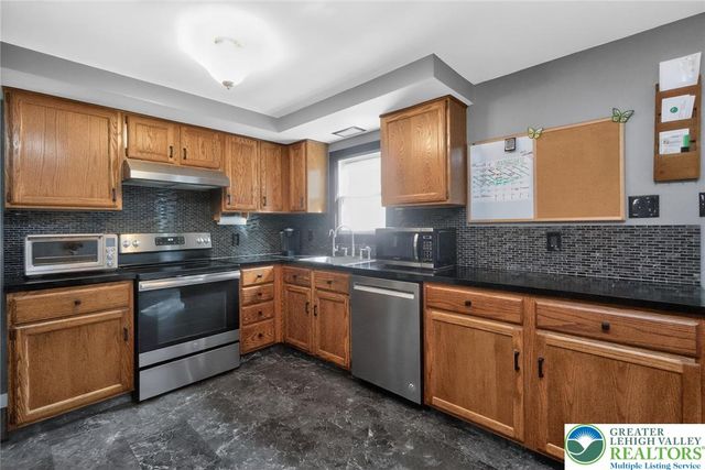 240 Horseshoe Drive, Towamensing Twp, PA 18071