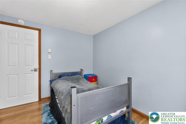 240 Horseshoe Drive, Towamensing Twp, PA 18071