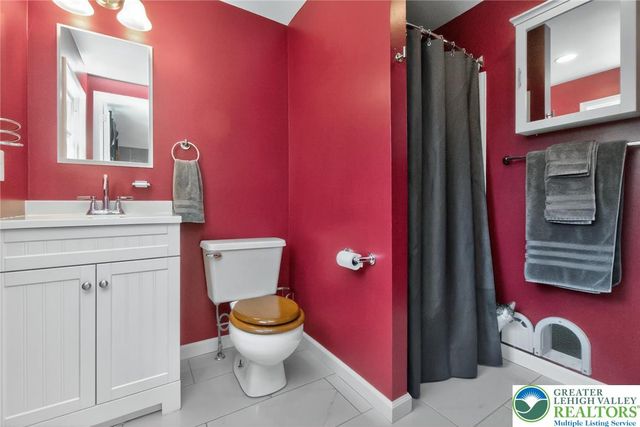 240 Horseshoe Drive, Towamensing Twp, PA 18071