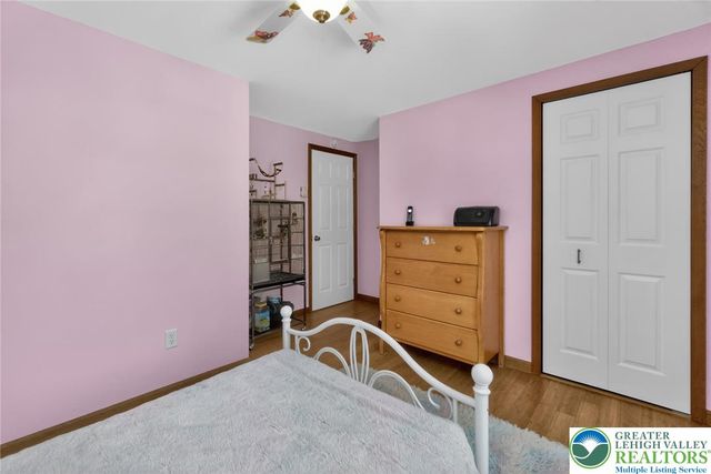 240 Horseshoe Drive, Towamensing Twp, PA 18071