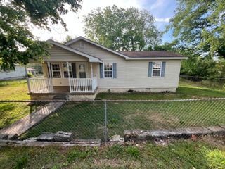1309 Holly Avenue, South Pittsburg, TN 37380