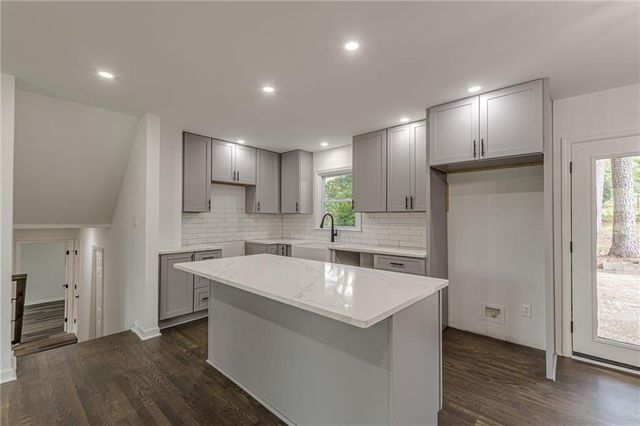 2352 Glendale Drive, Decatur, GA 30032