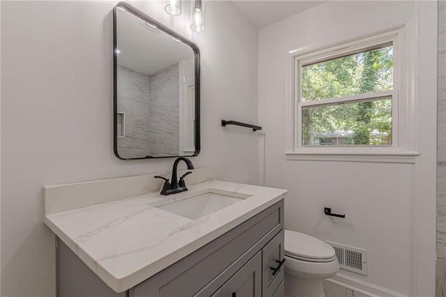 2352 Glendale Drive, Decatur, GA 30032