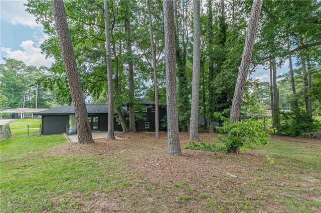 2352 Glendale Drive, Decatur, GA 30032