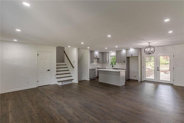 2352 Glendale Drive, Decatur, GA 30032