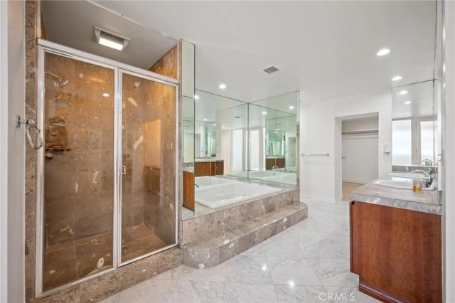 8246 Woodshill Trail, Los Angeles, CA 90069