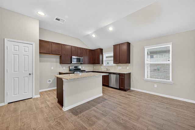 11643 Colossal Oak Drive, Houston, TX 77066