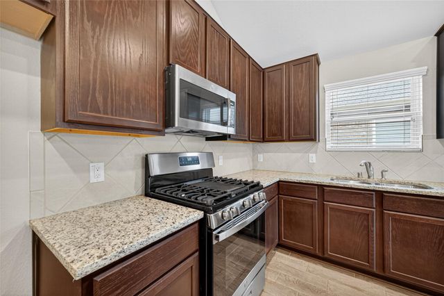 11643 Colossal Oak Drive, Houston, TX 77066