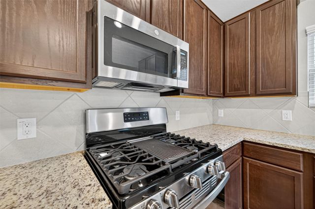 11643 Colossal Oak Drive, Houston, TX 77066