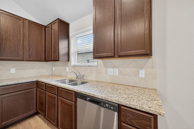 11643 Colossal Oak Drive, Houston, TX 77066