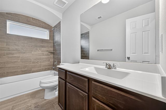 11643 Colossal Oak Drive, Houston, TX 77066