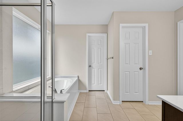 11643 Colossal Oak Drive, Houston, TX 77066