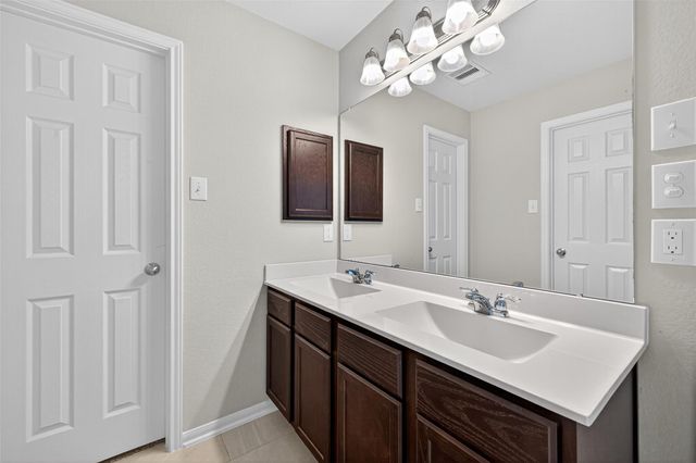 11643 Colossal Oak Drive, Houston, TX 77066