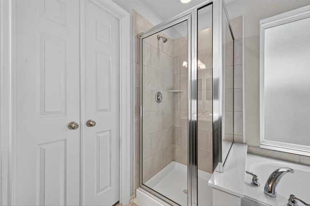 11643 Colossal Oak Drive, Houston, TX 77066