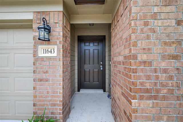 11643 Colossal Oak Drive, Houston, TX 77066