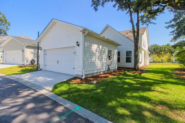 448 Bluegill Lane, Johns Island, SC 29455